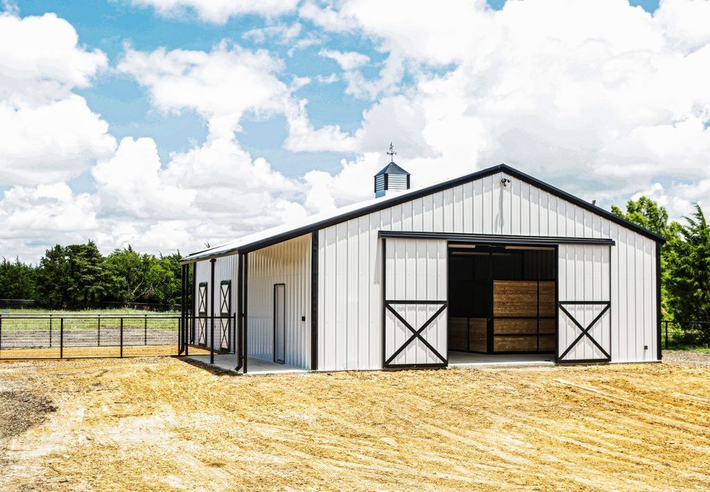 Tips For Choosing The Right Location For Your New Barndominium